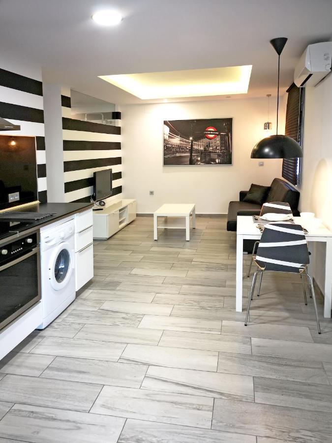 Conil Red-Black Apartment Conil De La Frontera Exteriör bild